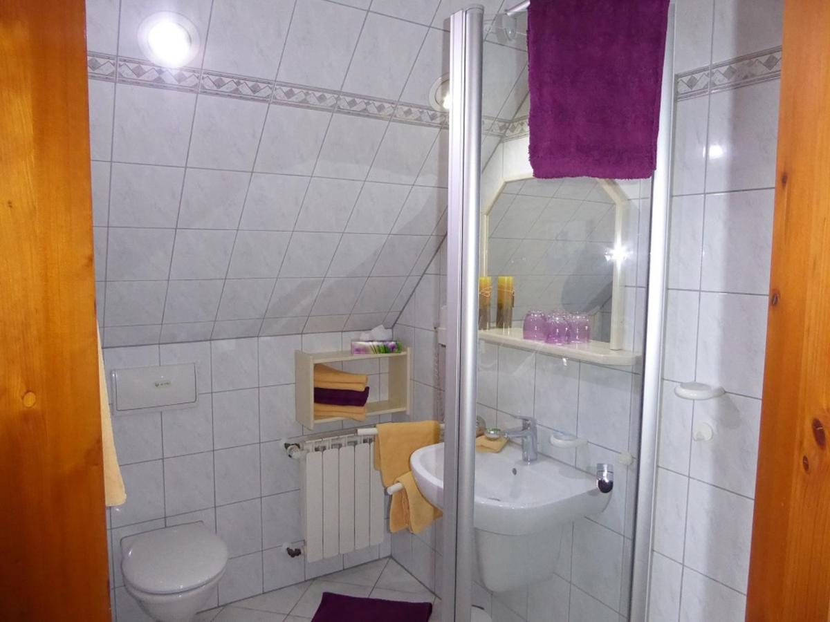 Pension Rosengaertchen Абсберґ Екстер'єр фото